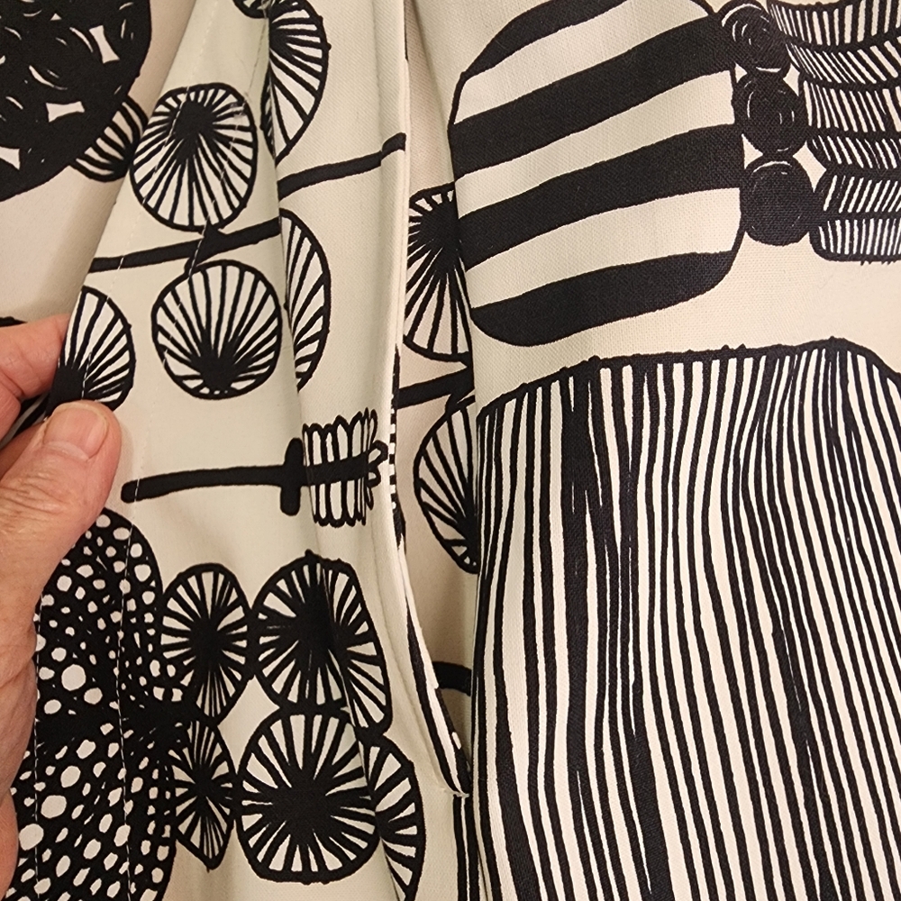 Comme des Garcons Junya Watanabe Marimeko XS Black/White Floral Print Skirt NWT - Picture 8 of 14